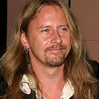 Jerry Cantrell Compares Alice in Chains Singers: 'Layne and William Are Similar'