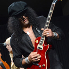 Slash: 'The More Time Passes, the Less Rock and Roll Singers There Seems to Be'