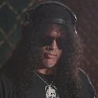 Slash Gives New Album Studio Updates Available Via Online Series 'Real to Reel With Slash'