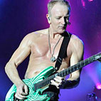Def Leppard Guitarist Jabs at Today's Artists: 'All They Want Is to Be Famous'