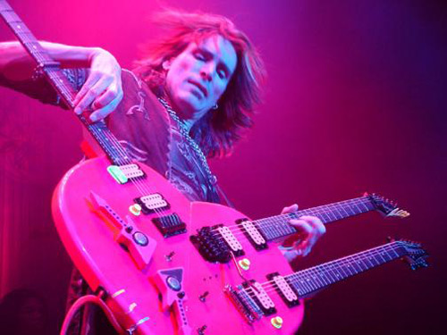 Steve-Vai-Heart-Guitar.jpg