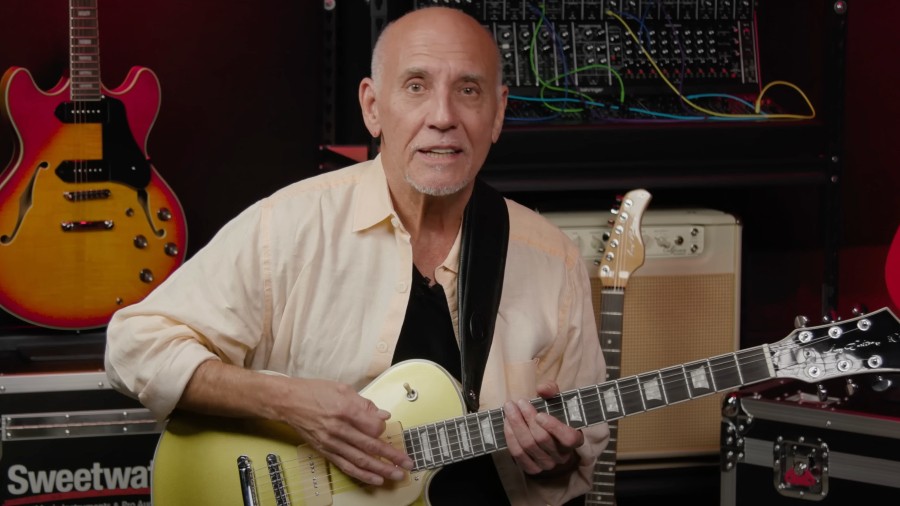 Larry Carlton Opens Up On Switching From Gibson To Affordable Sire Guitars, Explains How He Got Them To Be 'Close To Gibsons'