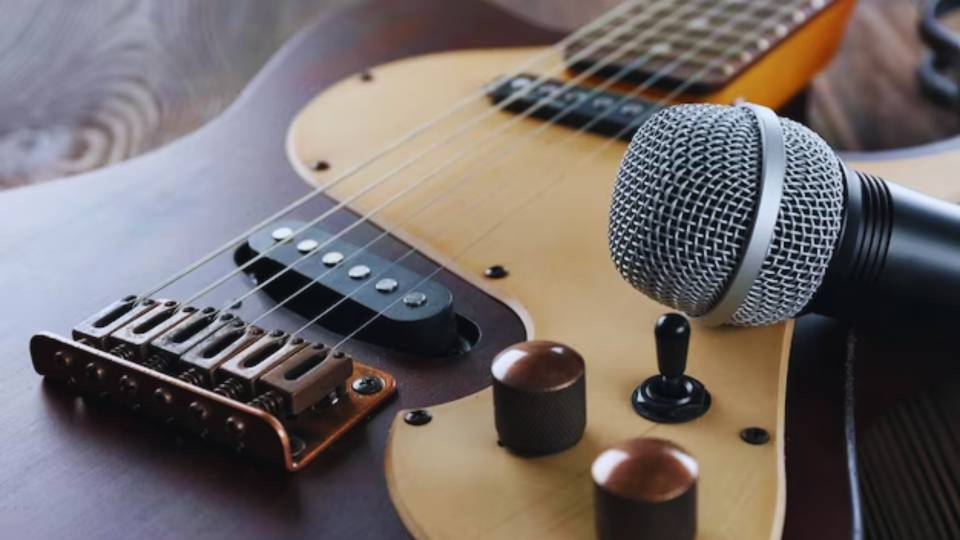 11 Lead Singers Who Are Also Known As Lead Guitarists In Their Bands