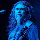 Tom Araya: 'I Have to Remind Myself That Jeff's Not Alive Anymore'