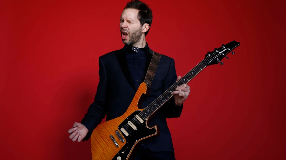 Paul Gilbert Reveals Key To Making His Guitar Sound Like Ronnie James Dio's Voice: 'It's A Mental Challenge'
